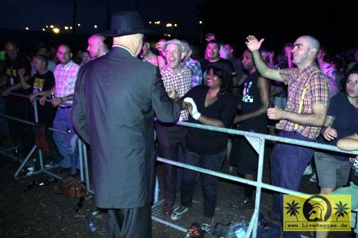 Arthur Kay (UK) with The Clerks - Riverside Stomp - Reduit, Mainz-Kastel 09. Juni 2018 (18).JPG